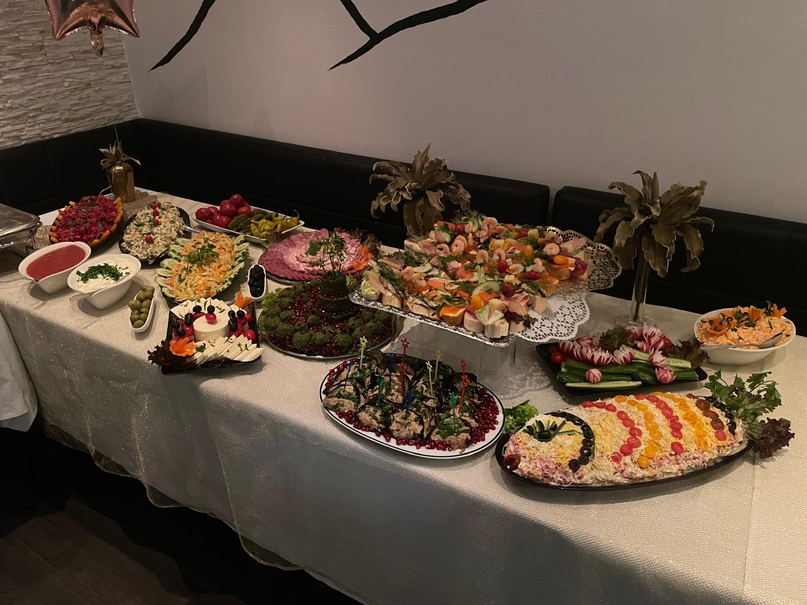 Reichhaltiges Salatbuffet