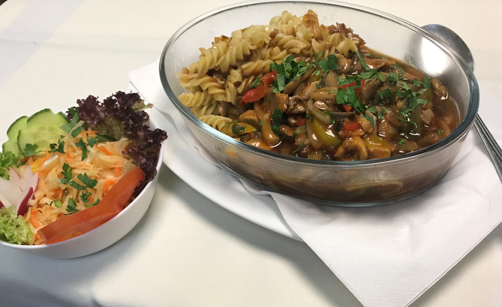 Nudeln mit Champignons